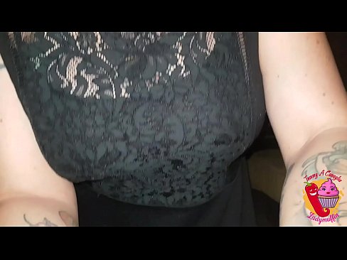❤️ Sletterige stiefsuster gee hom 'n blowjob en Spaans ☑ Seks by ons